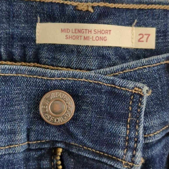 Levi's denim shorts - Picture 3 of 4